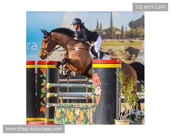 葡萄牙骑手玛丽亚·卡埃塔诺在2024年葡萄牙盛装舞步锦标赛中夺得个人赛金牌,展现出色表现。 葡萄牙骑手玛丽亚·卡埃塔诺在2024年葡萄牙盛装舞步锦标赛中夺得个人赛金牌,展现出色表现。